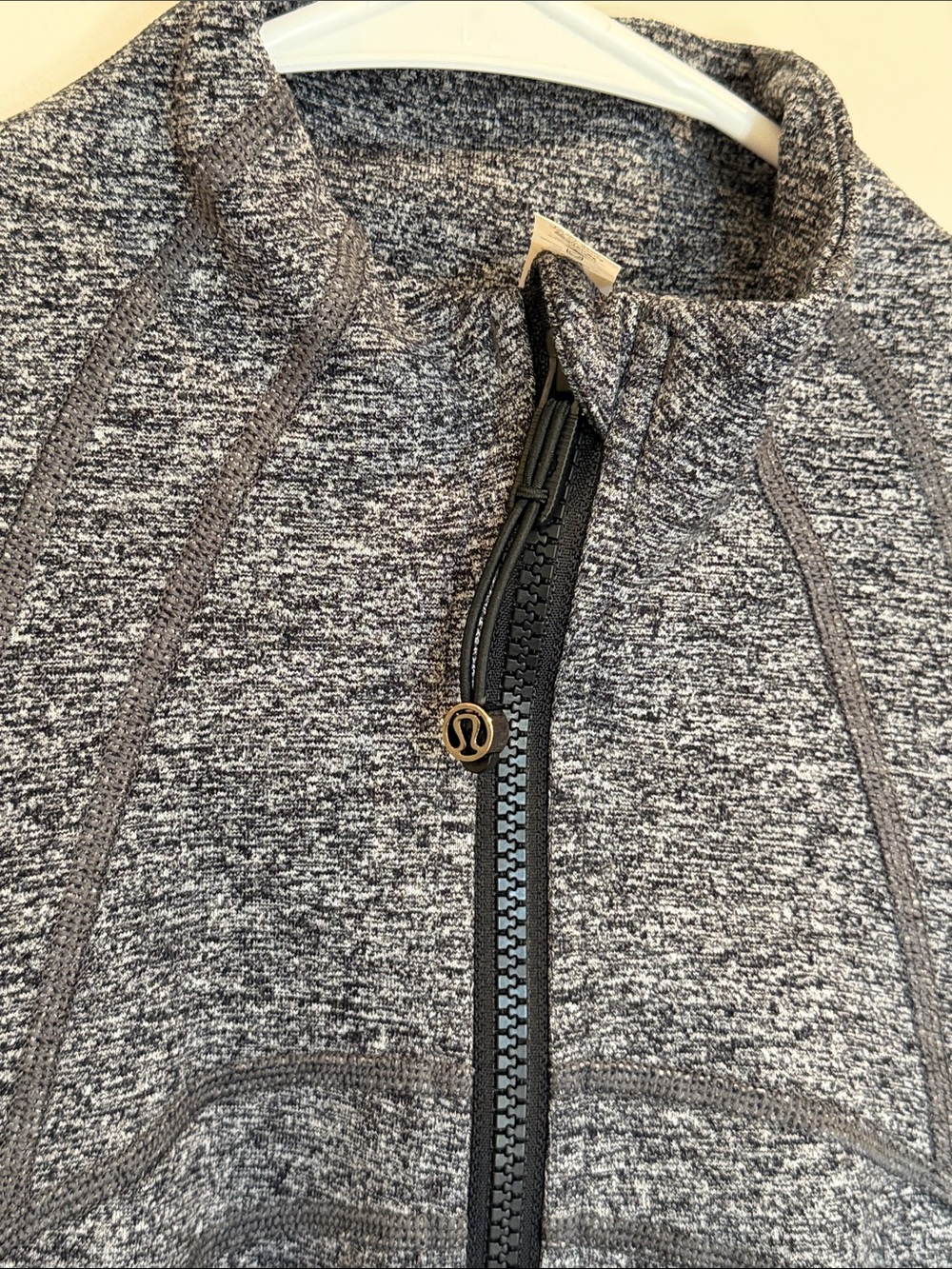 lululemon athletica Heather Gray Full-Zip Sculpting Jacket - Picture 6 of 11